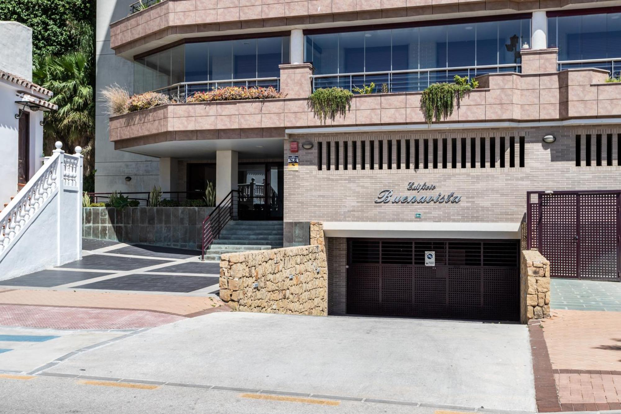 Buenavista Lifestyle By Sur Suites Фуэнхирола Экстерьер фото