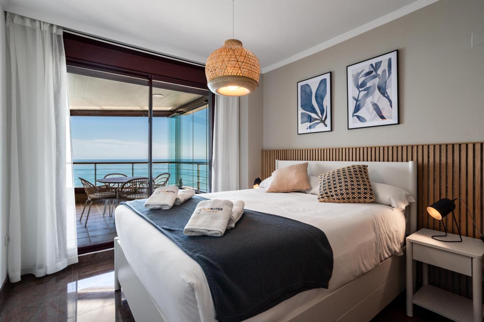 Buenavista Lifestyle By Sur Suites Фуэнхирола Экстерьер фото