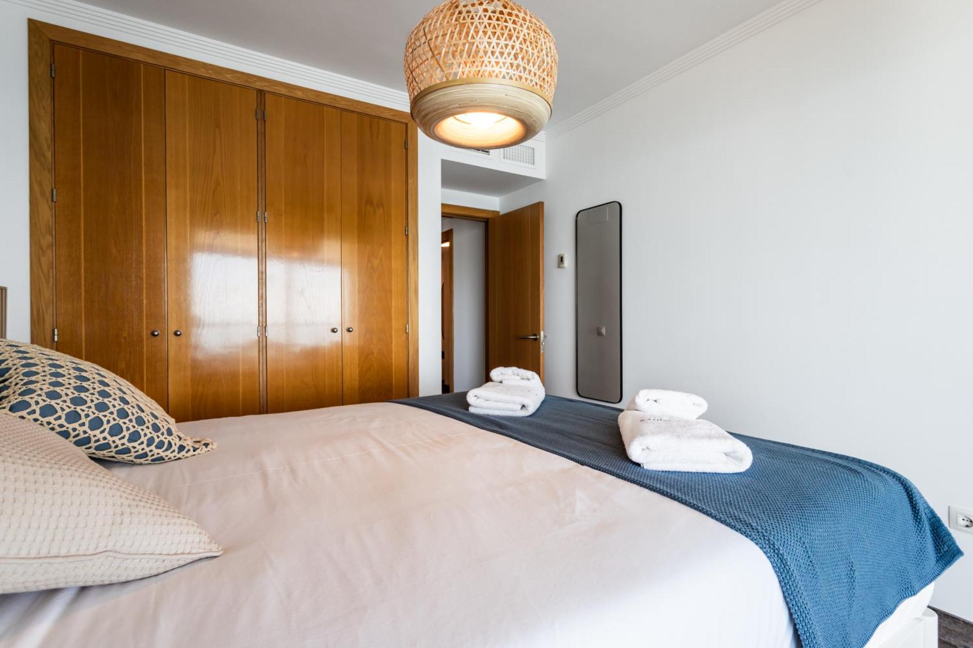 Buenavista Lifestyle By Sur Suites Фуэнхирола Экстерьер фото